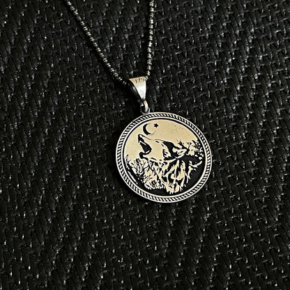 Sterling Silver Howling Wolf Men Necklace