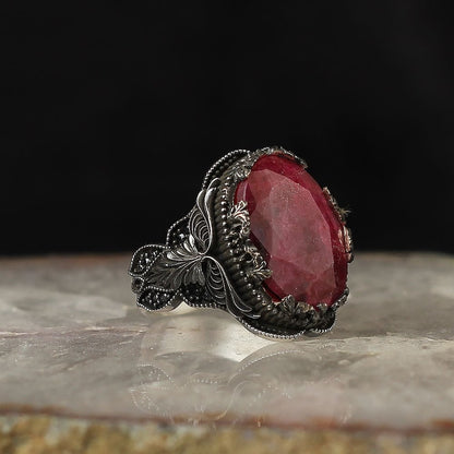 925 Sterling Silver Ruby Stone Traditional Motif Men Ring